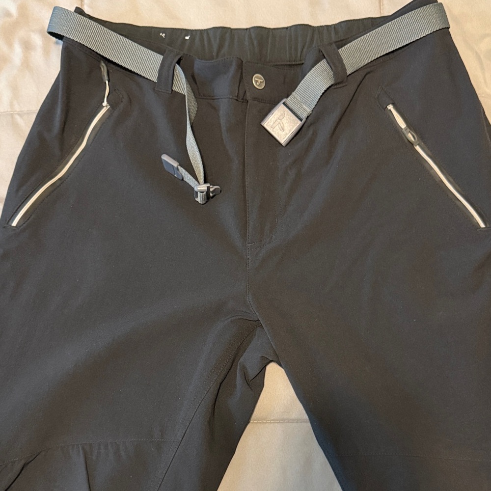 Columbia Black Men's Pants with Gray Accents